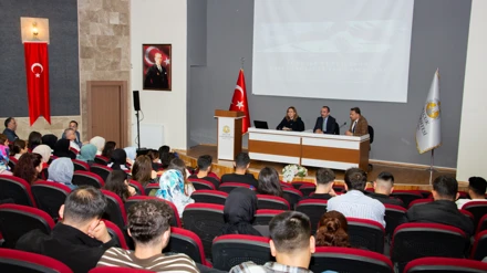 Selçuk Üniversitesinde "Türkiye Yüzyılı’nda Yaşlı Sağlığı Uygulamaları” anlatıldı